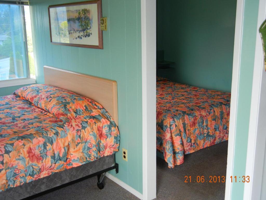 Holiday House Motel ペンティクトン 部屋 写真